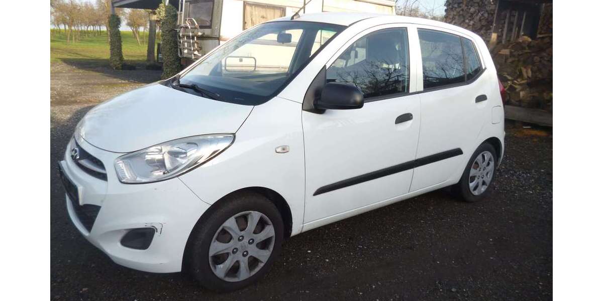 Hyundai i10 124.356 km 2.890 &euro; Oelde 59302