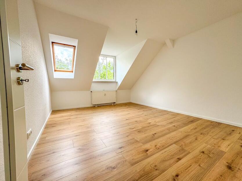 Renovierte 3-Zimmer-Wohnung mit Balkon & Stellplatz