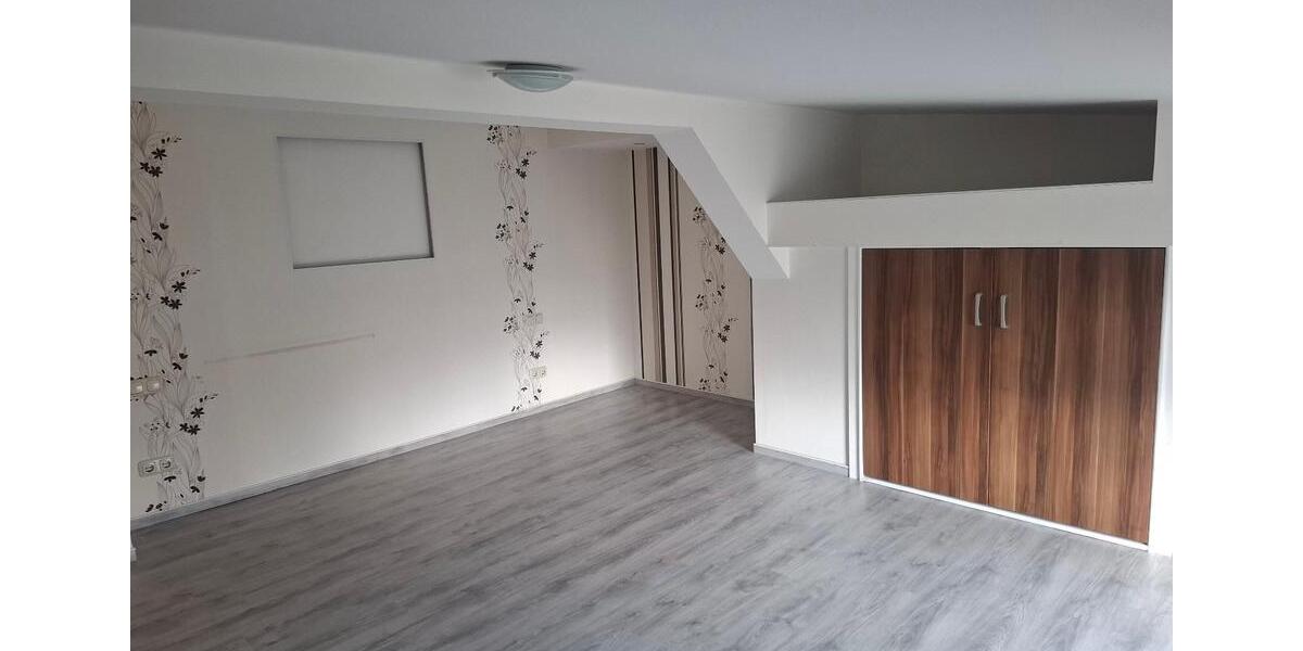 Mehrfamilienhaus, Wohnhaus Lubmin - 6 Zimmer, 212 m&sup2;, 150.000&euro; | Angebot:27119851