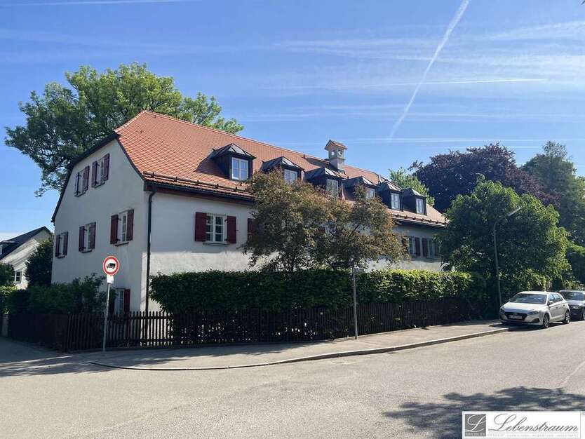 Haus zum Kaufen in München 2.290.000 € 251 m²