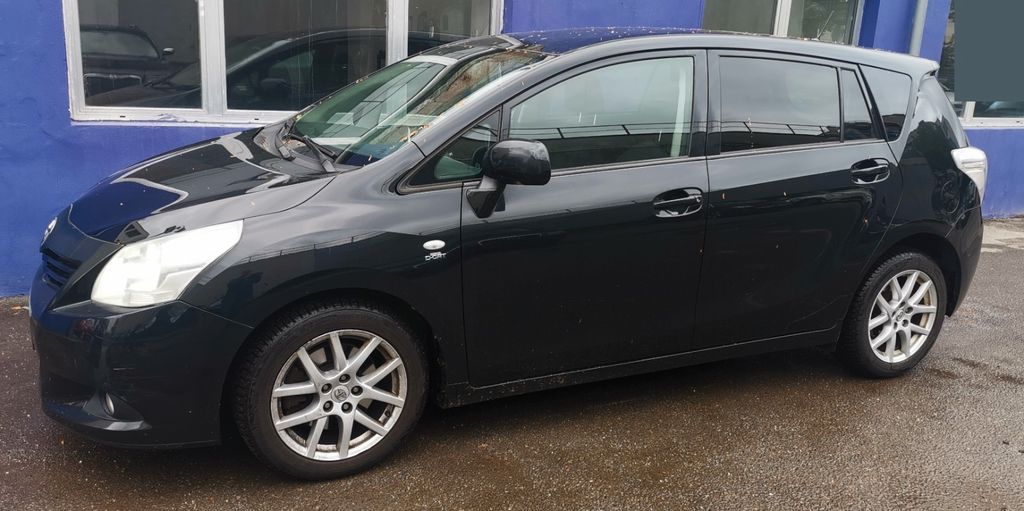 Toyota Verso 200.000 km 5.999 &euro; Berlin 13405