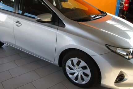 Toyota Auris 47.520 km 10.585 &euro; Artern 06556