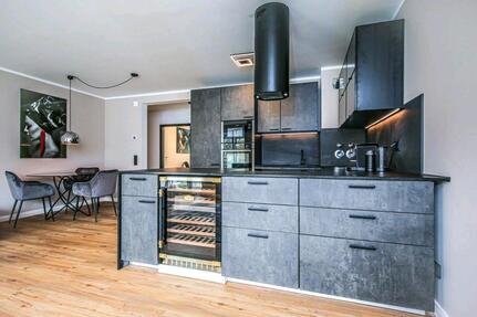 3 Zimmer Luxus Wohnung direkt am Neckar