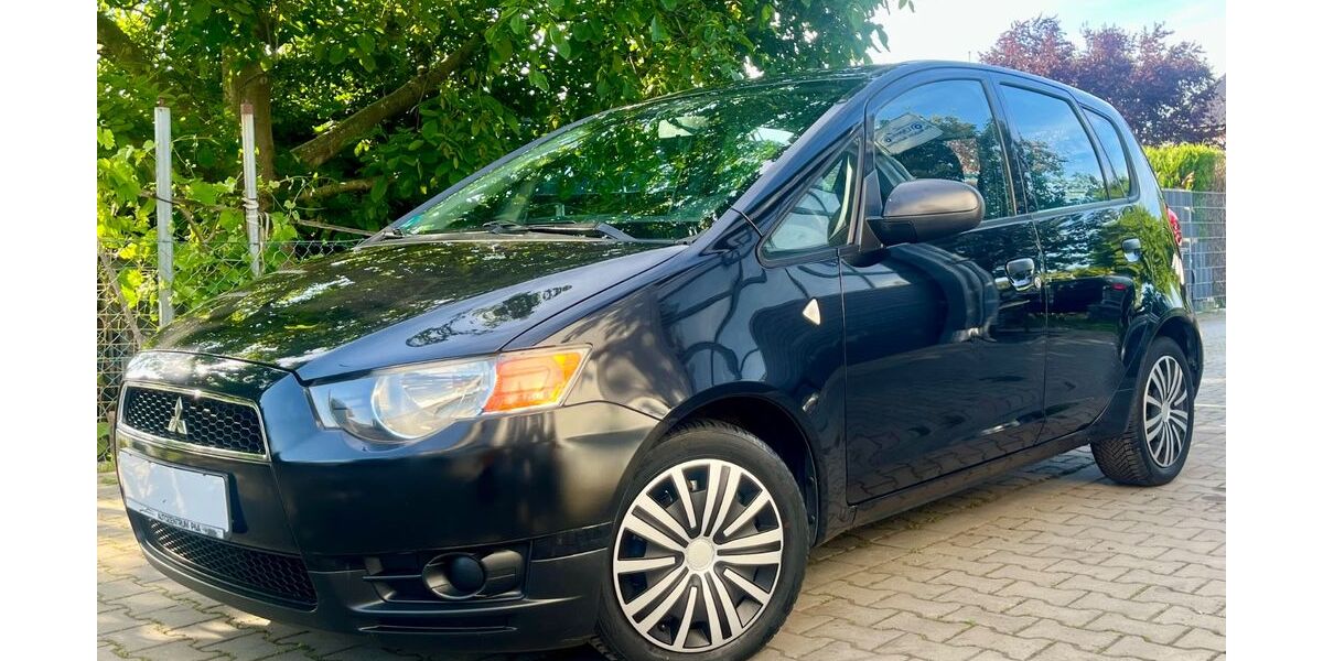 Mitsubishi Colt 150.000 km 3.000 &euro; Grevenbroich 41515