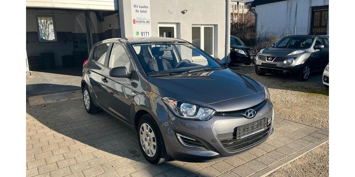 Hyundai i20 24.233 km 6.990 &euro; Saarlouis 66740