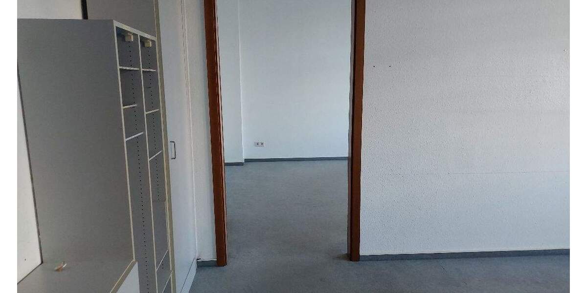 Gewerbeobjekt Saarbrücken St Johann - 5 Zimmer, 120 m&sup2;, 990&euro; | Angebot:26451046
