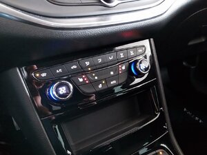 Opel Astra Elegance AHK Kam SHZ LHZ Tempo 23.396 km 17.980 &euro; HAAN 42781