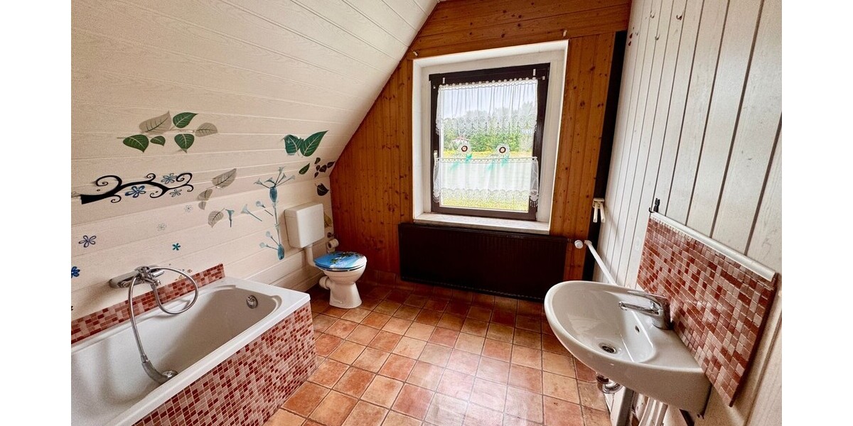 HORN IMMOBILIEN ++ Einfamilienhaus in ruhiger Randlage in Ueckermünde, 3 km bis zum Strand - Einfamilienhaus Ueckermünde | Angebot:26882964