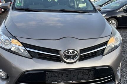 Toyota Verso 153.000 km 5.950 &euro; Ochtendung 56299