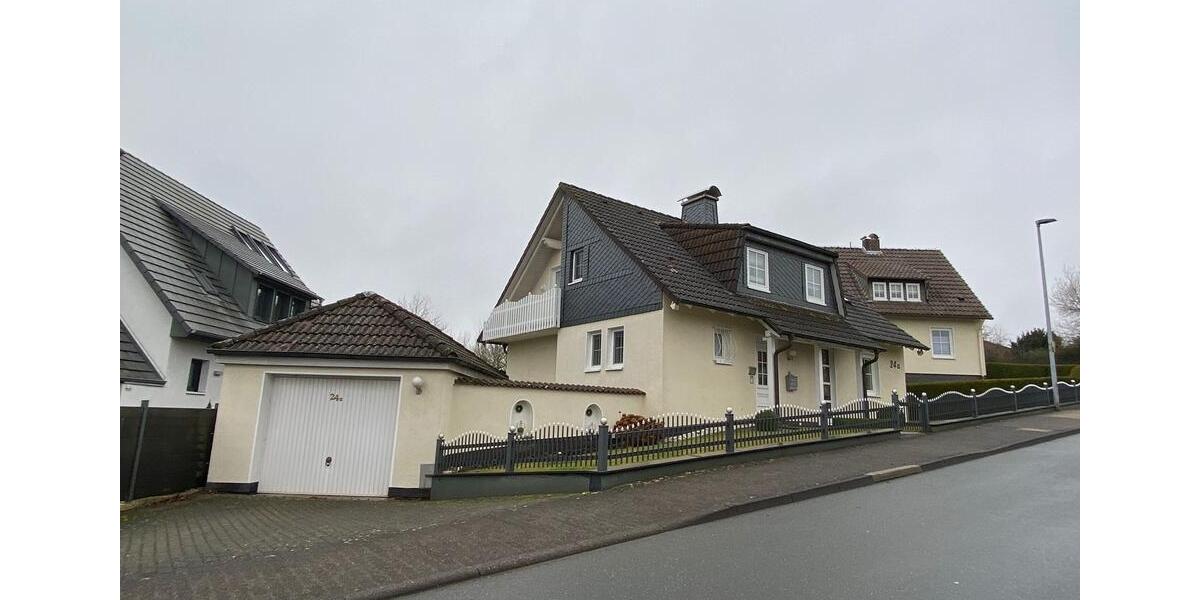 Einfamilienhaus Korbach - 4 Zimmer, 156 m&sup2;, 1.550&euro; | Angebot:25901038