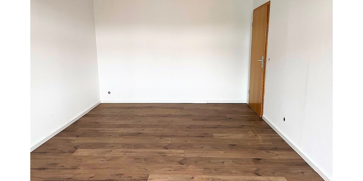 im Stadtzentrum v9n Einsenach helle 3-Raumwohnung mit Fahrstuhl 85 qm - 3- Eisenach | Angebot:27265992