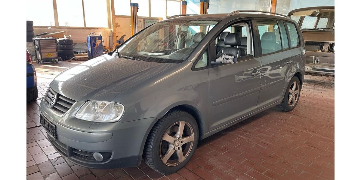 VW Touran 321.000 km 1.350 &euro; Siehdichum OT Pohlitz 15890