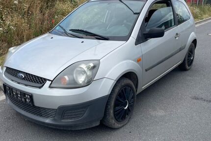 Ford Fiesta 149.342 km 1.999 &euro; Rosdorf 37124