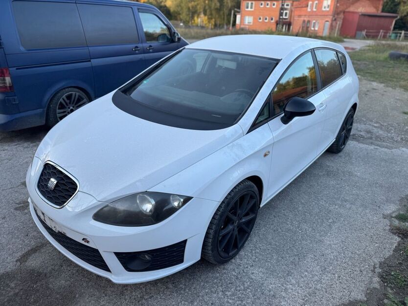 Seat Leon 147.900 km 8.499 € Duingen 31089