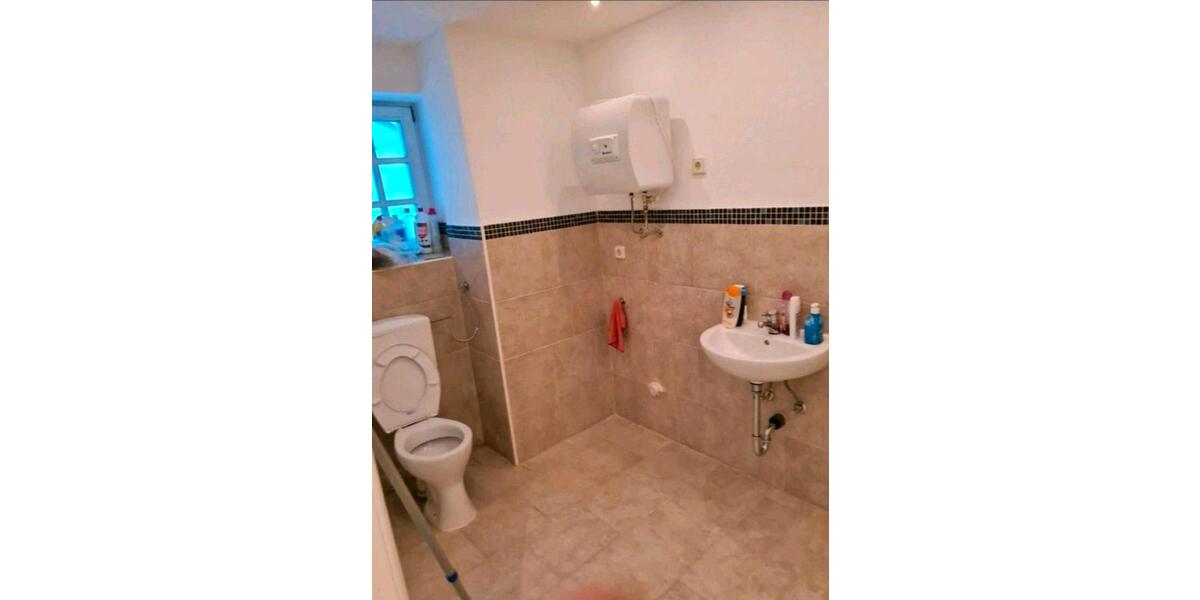 Reihenhaus Allstedt - 7 Zimmer, 140 m&sup2;, 70.000&euro; | Angebot:25909095