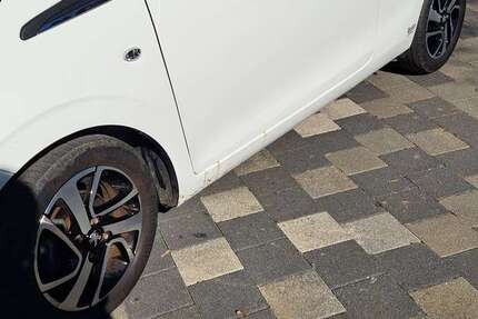 Peugeot 108 15.760 km 9.950 &euro; Baltmannsweiler 73666