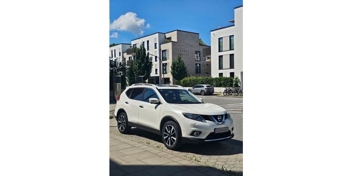 Nissan X-Trail 108.000 km 15.900 &euro; Hamburg 22299