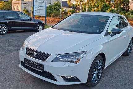 Seat Leon 127.083 km 8.450 &euro; Wetter 35083