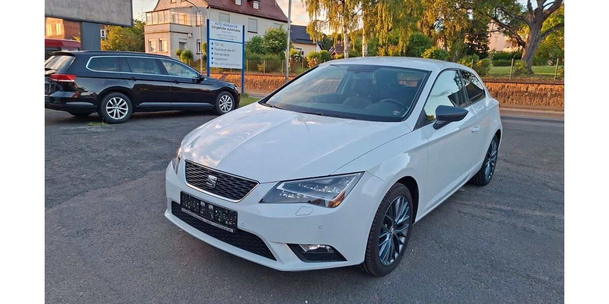 Seat Leon 127.083 km 8.450 &euro; Wetter 35083