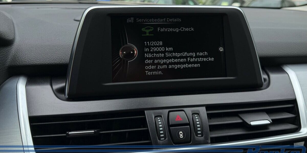 BMW 218 Active Tourer 218i Advantage*LED*HiFi*M.Pake 144.700 km 11.580 &euro; Berlin 13187