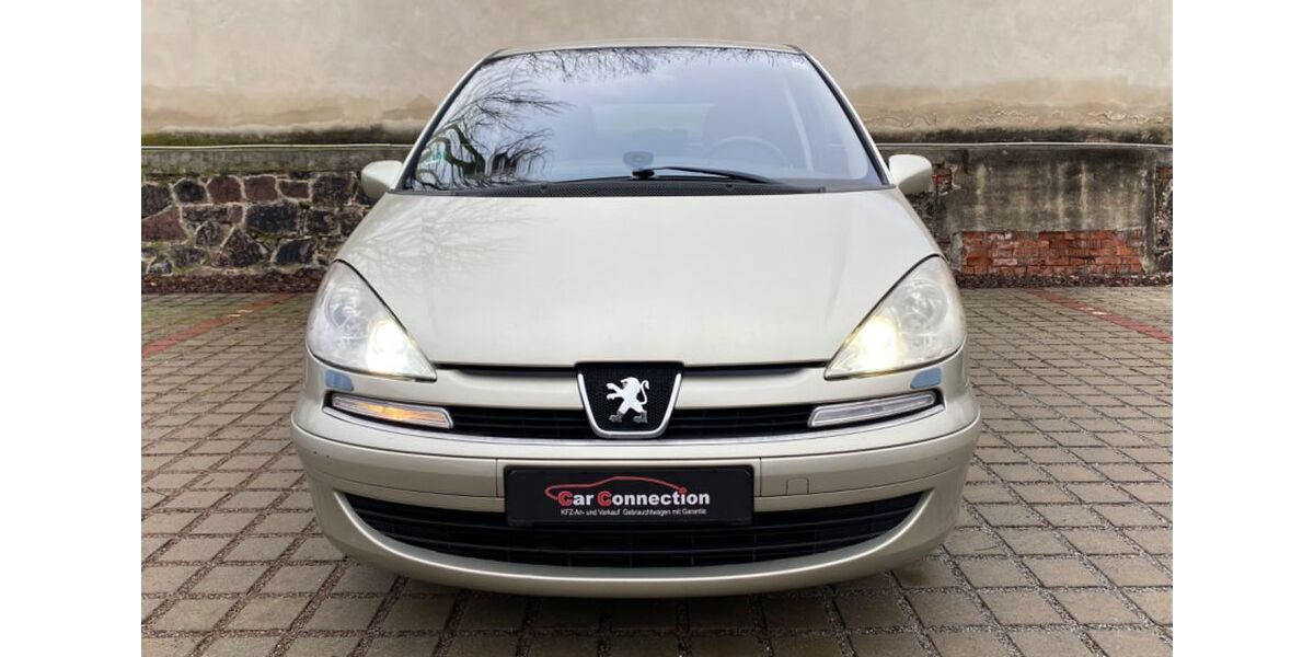 Peugeot 807 211.612 km 1.999 &euro; Dresden 01187