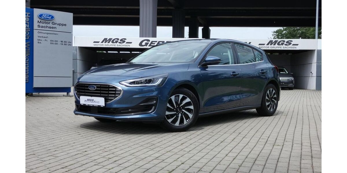 Ford Focus 5.800 km 17.950 &euro; Radebeul 01445