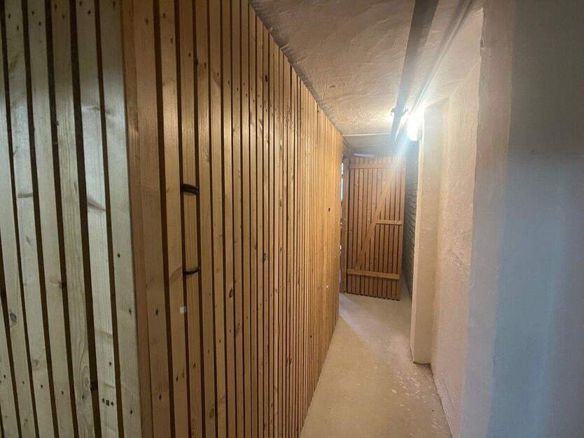 Große Wohnung .... gute Lage .... vermietete 5-Zimmer-Wohnung in der Brühlervorstadt !! 5 zimmer