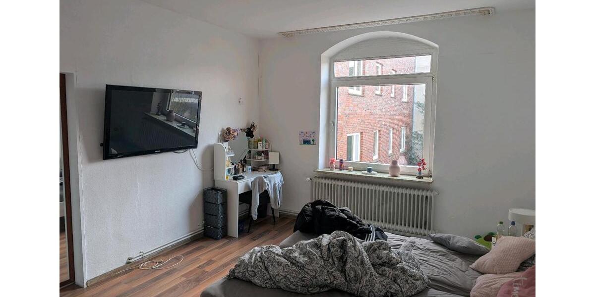 Etagenwohnung Wilhelmshaven Fedderwardergroden - 5 Zimmer, 160 m&sup2;, 950&euro; | Angebot:25934286