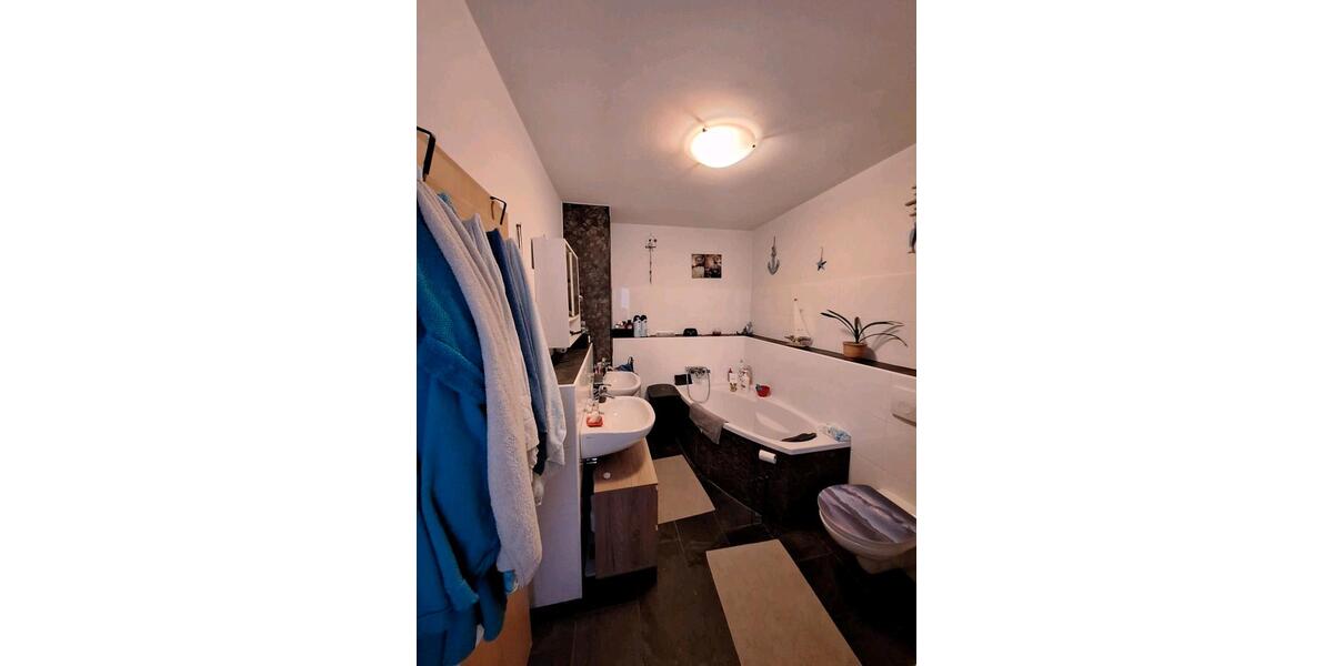 Doppelhaushälte Zentral aber ruhig gelegen 3 zimmer