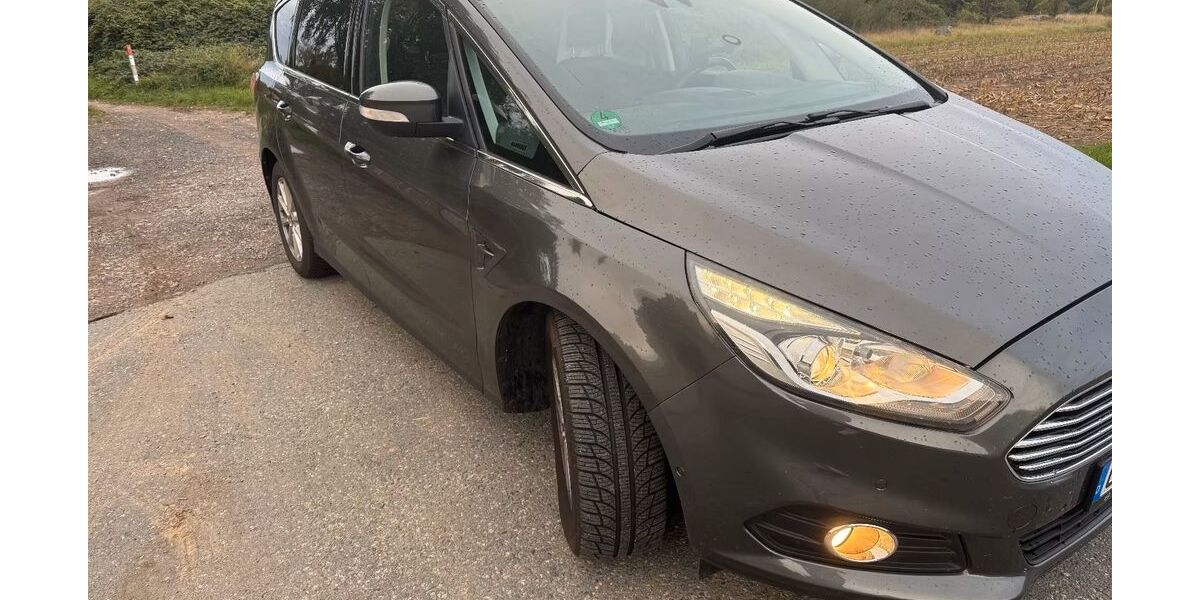 Ford S-Max 122.000 km 12.300 &euro; Egelsbach 63329