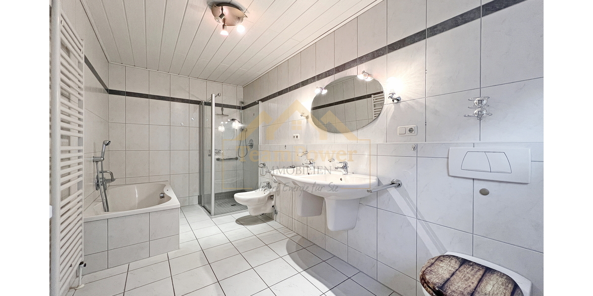 Wohnen mit Zukunft – Bungalow mit PV-Anlage und Ausbaureserve - Bungalow Tellingstedt | Angebot:26855598
