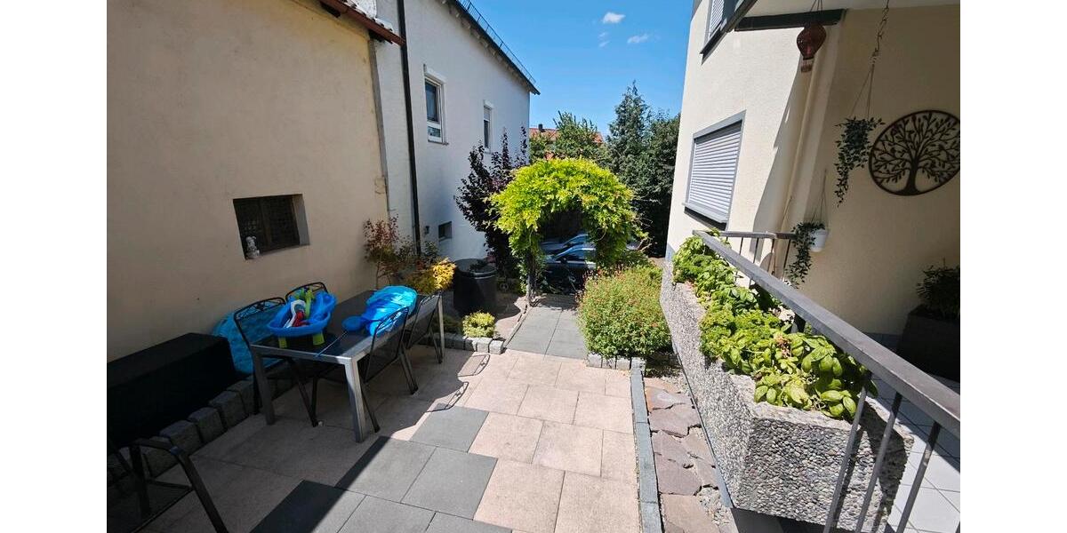 Erdgeschoßwohnung Friesenheim - 4 Zimmer, 99 m&sup2;, 330.000&euro; | Angebot:27096392