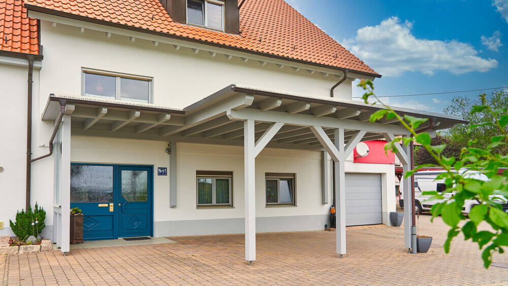 Ruhe, Raum, Freiheit - Moderner Aussiedlerhof mit riesigem Grund für Selbstversorgerträume 6 zimmer