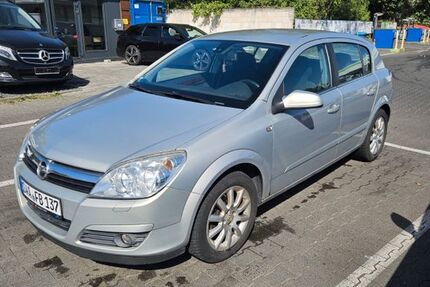Opel Astra 222.000 km 1.050 &euro; Wiesbaden 65199