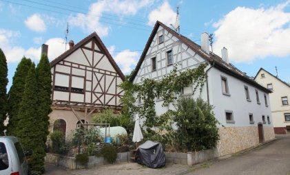 Einfamilienhaus Neuenstadt am Kocher - 9 Zimmer, 274 m&sup2;, 639.000&euro; | Angebot:26811598