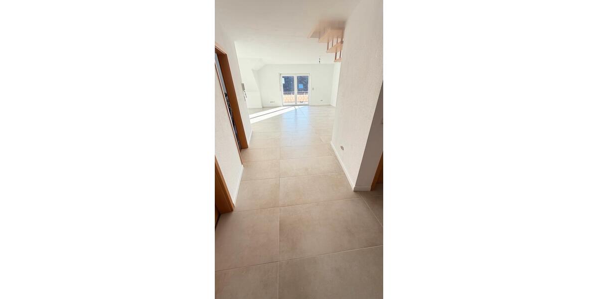 Dachgeschoßwohnung Trier Kürenz - 5 Zimmer, 148 m&sup2;, 515.000&euro; | Angebot:26322979