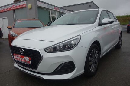 Hyundai i30 37.600 km 14.890 &euro; Hof 95030