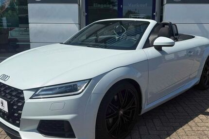 Audi TT 82.500 km 27.950 &euro; Brake / Unterweser 26919