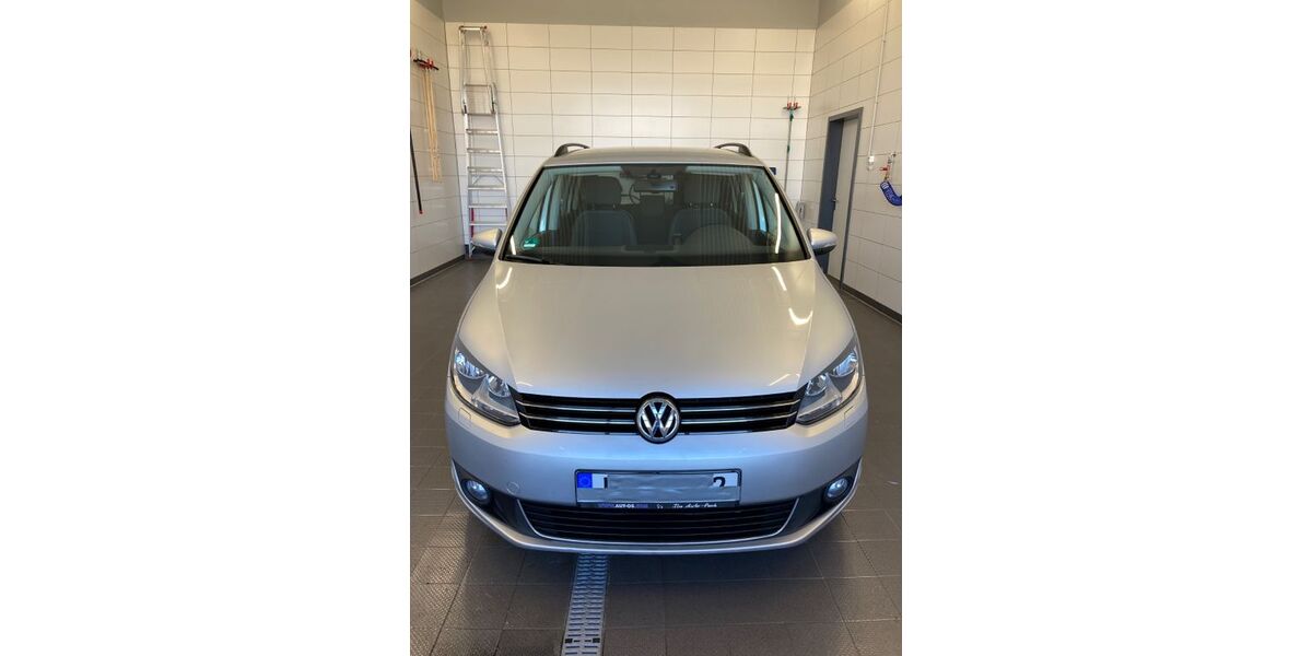 VW Touran 158.000 km 9.100 &euro; Finsing 85464