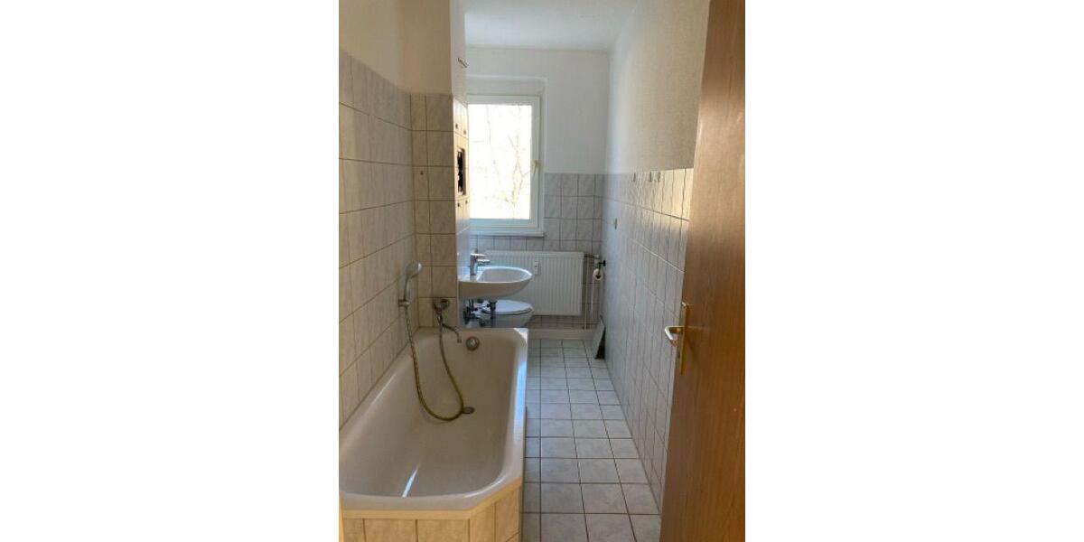 Etagenwohnung Hermsdorf - 4 Zimmer, 69 m&sup2;, 390&euro; | Angebot:25416761