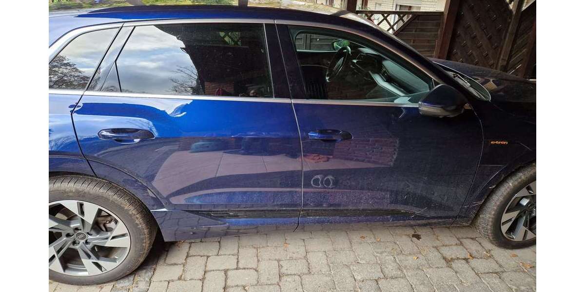 Audi e-tron 25.000 km 38.800 € Duisburg 47228