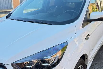 Ford Kuga 113.000 km 15.500 &euro; Burglengenfeld 93133