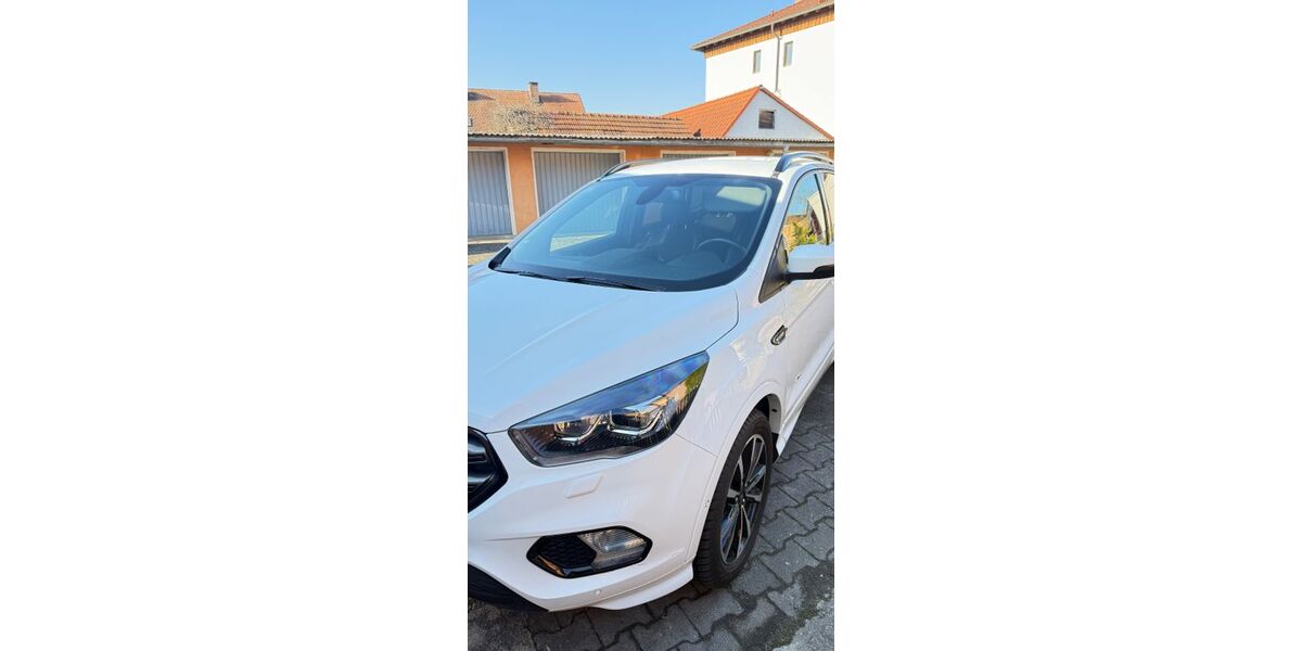 Ford Kuga 113.000 km 16.200 &euro; Burglengenfeld 93133