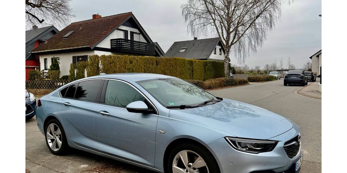 Opel Insignia 83.000 km 16.399 &euro; Riedstadt 64560