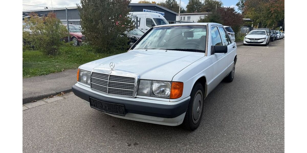 Mercedes-Benz 190 244.000 km 1.999 &euro; lahr 77933