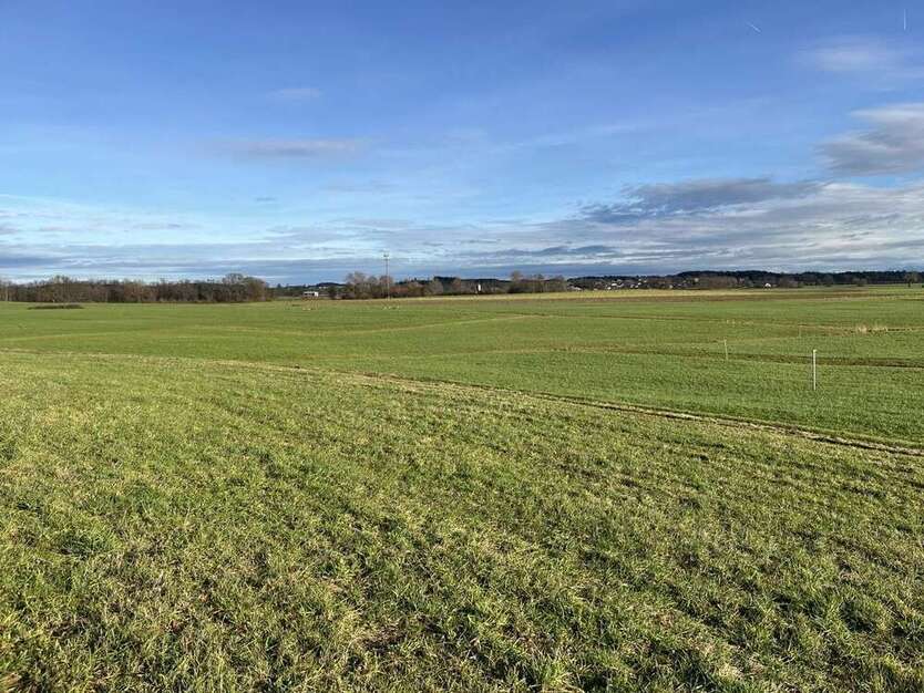 Grundstück in Emmering 61.040 € 4360 m²