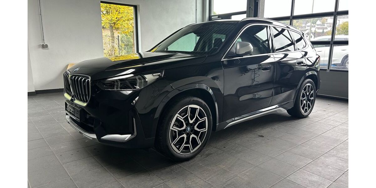 BMW iX1 24.400 km 39.950 &euro; Freudenberg 57258