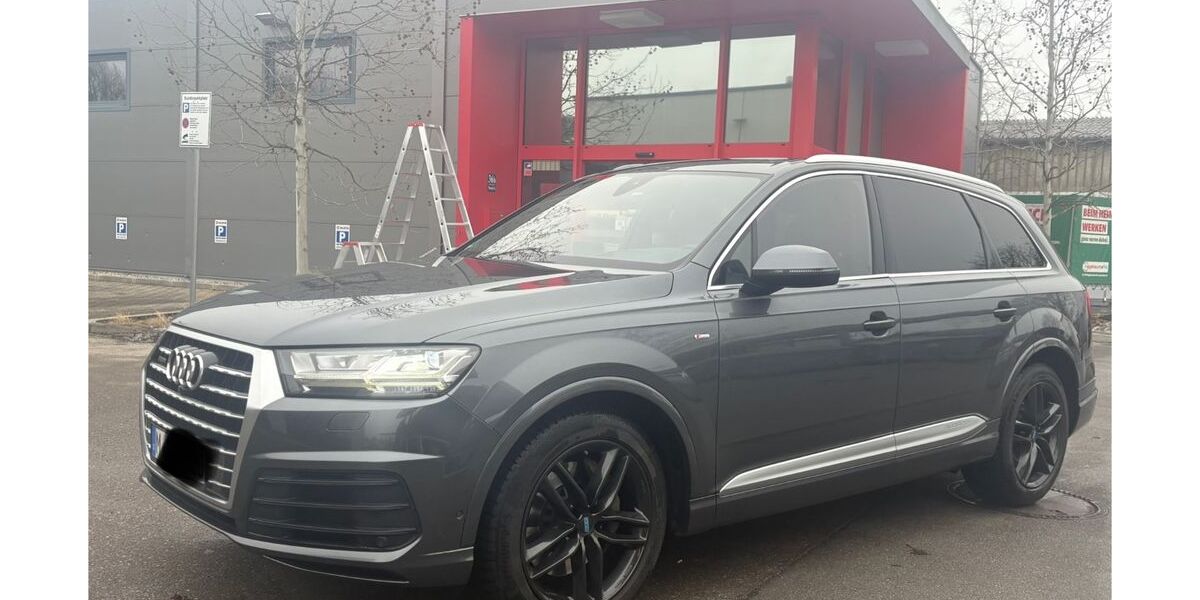 Audi Q7 289.000 km 19.700 &euro; Karlsfeld 85757