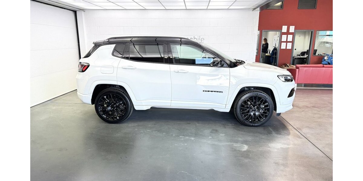 Jeep Compass S Plug-IN Hybrid 4WD 1.Hand Panoramadach 22.600 km 26.790 &euro; Lich 35423