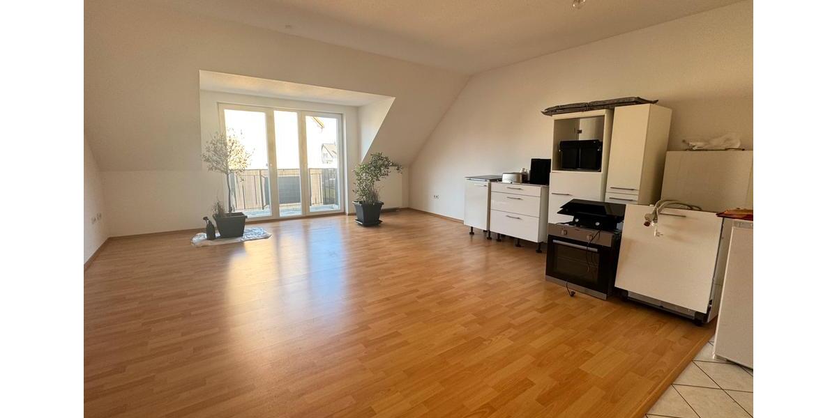 Dachgeschoßwohnung Leichlingen (Rheinland) - 2 Zimmer, 64 m&sup2;, 640&euro; | Angebot:24885011